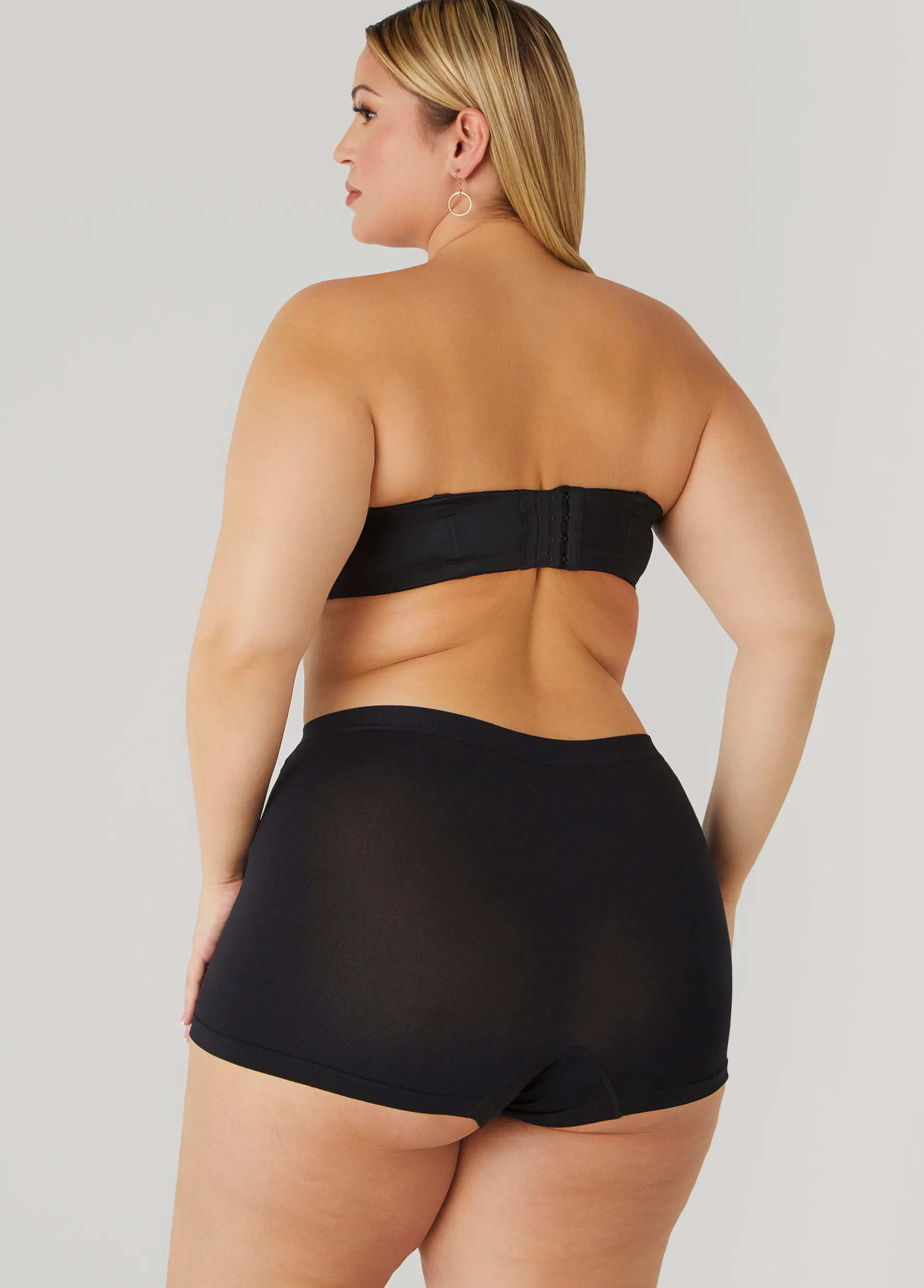 Hot Ashley Stewart 5 Way Convertible Underwire Bra Black