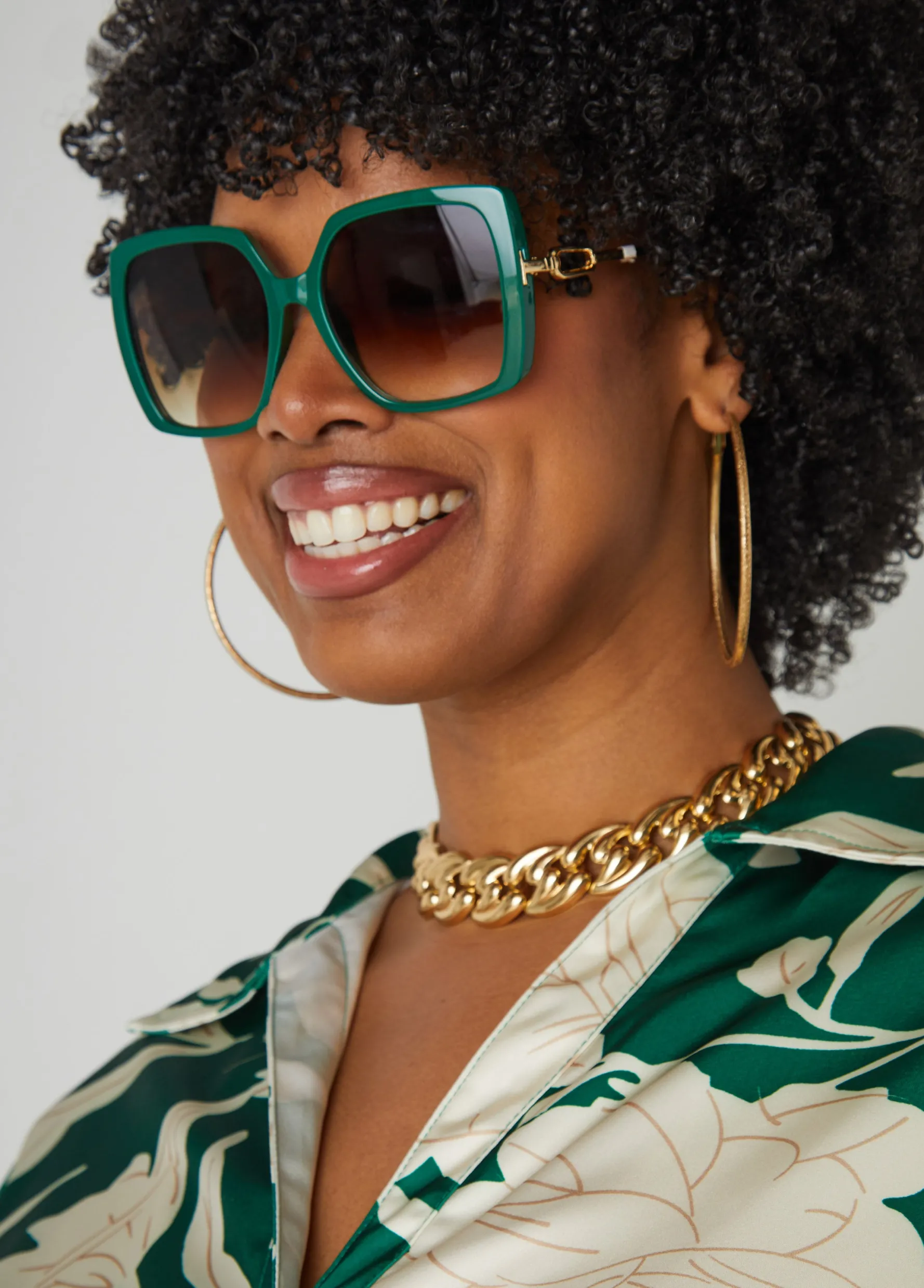 Outlet Ashley Stewart Chain Trimmed Tinted Sunglasses Green