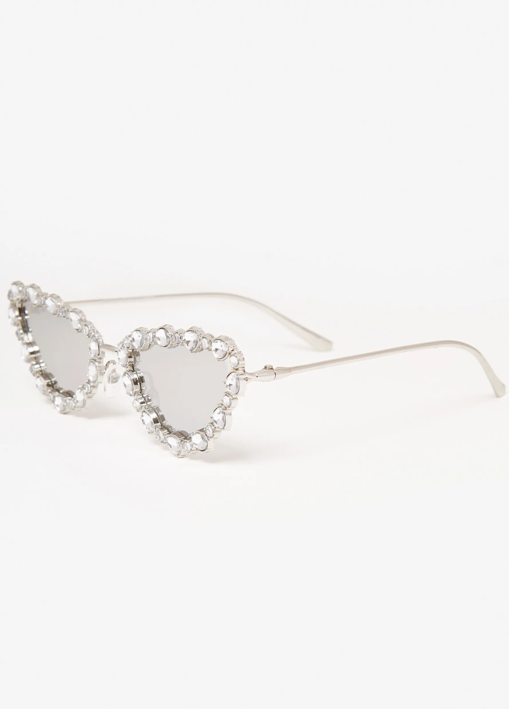 Outlet Ashley Stewart Crystal Tinted Cat Eye Sunglasses Silver