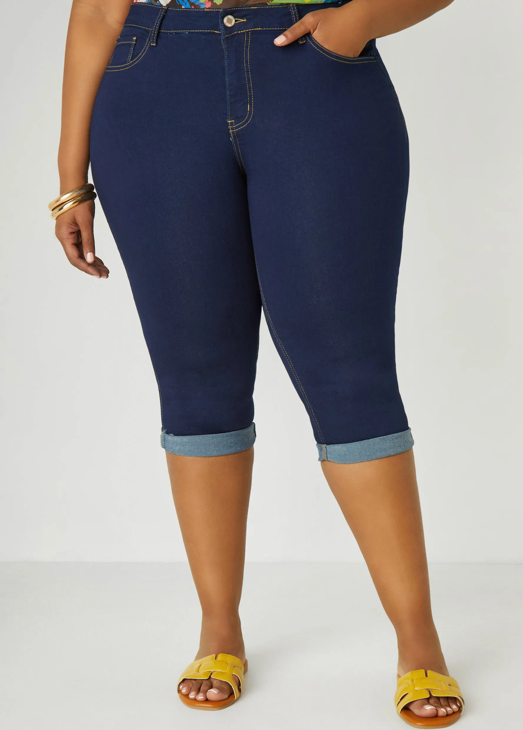 Clearance Ashley Stewart Cuffed Mid Rise Denim Capris Dk Rinse