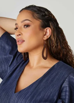 Clearance Ashley Stewart Cutout Wood Earrings Brown