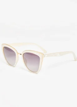 Fashion Ashley Stewart Marbled Cat Eye Sunglasses White