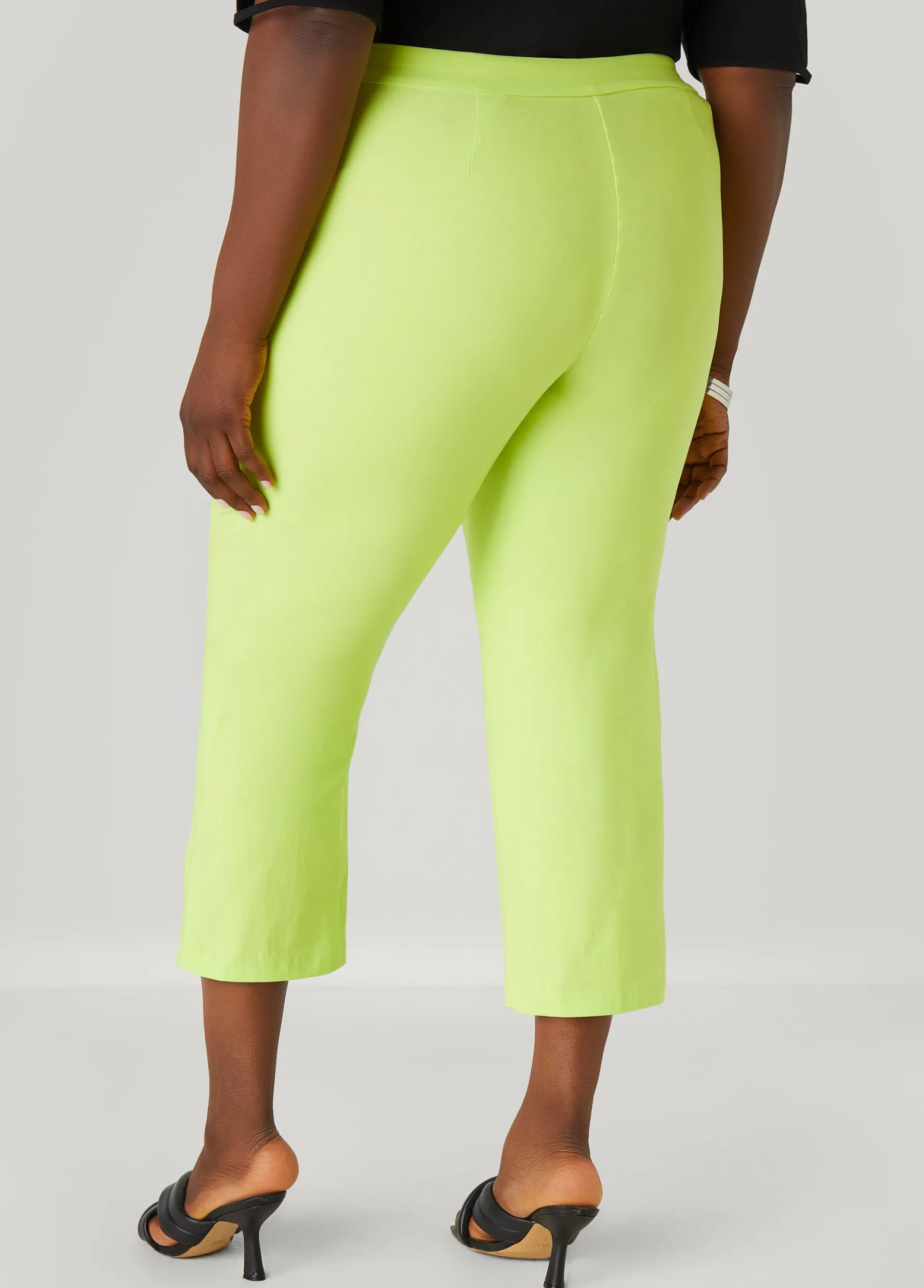 New Ashley Stewart Mid Rise Pull On Capris