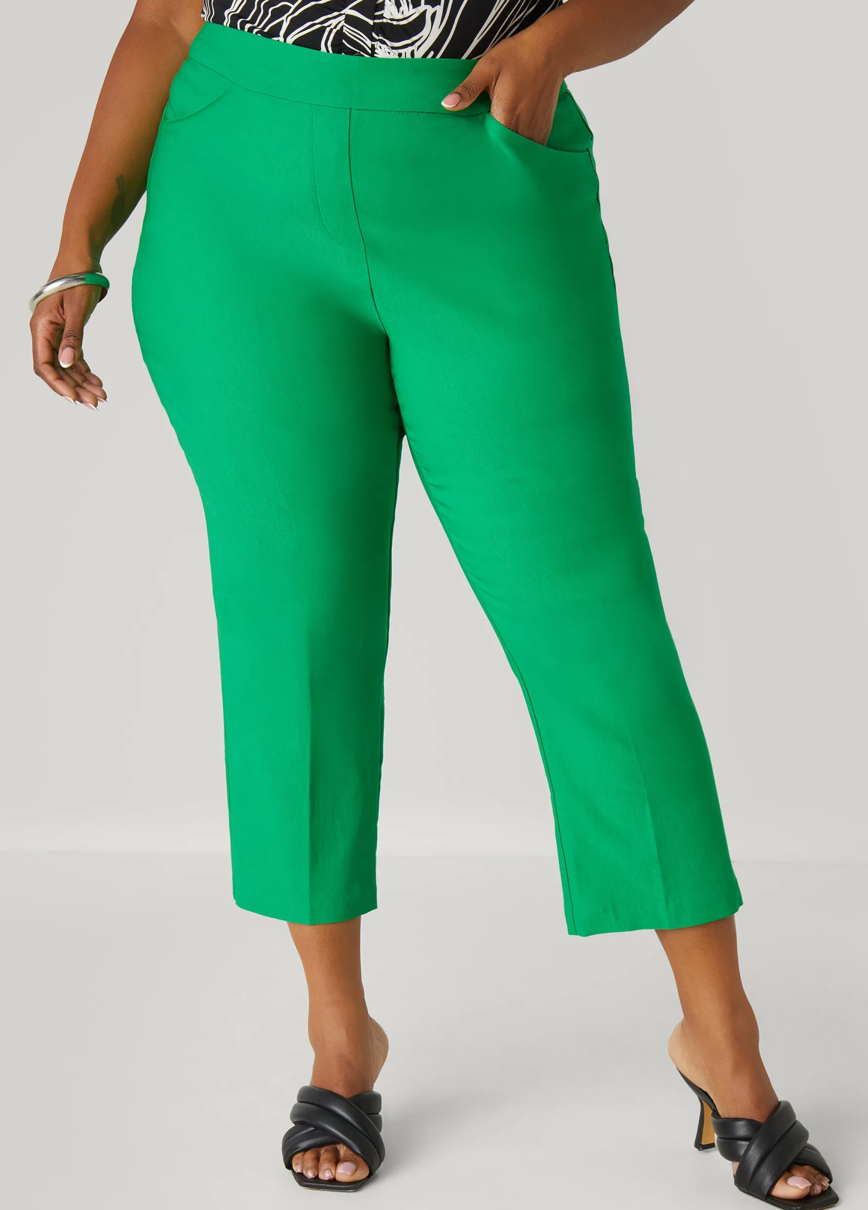 New Ashley Stewart Mid Rise Pull On Capris