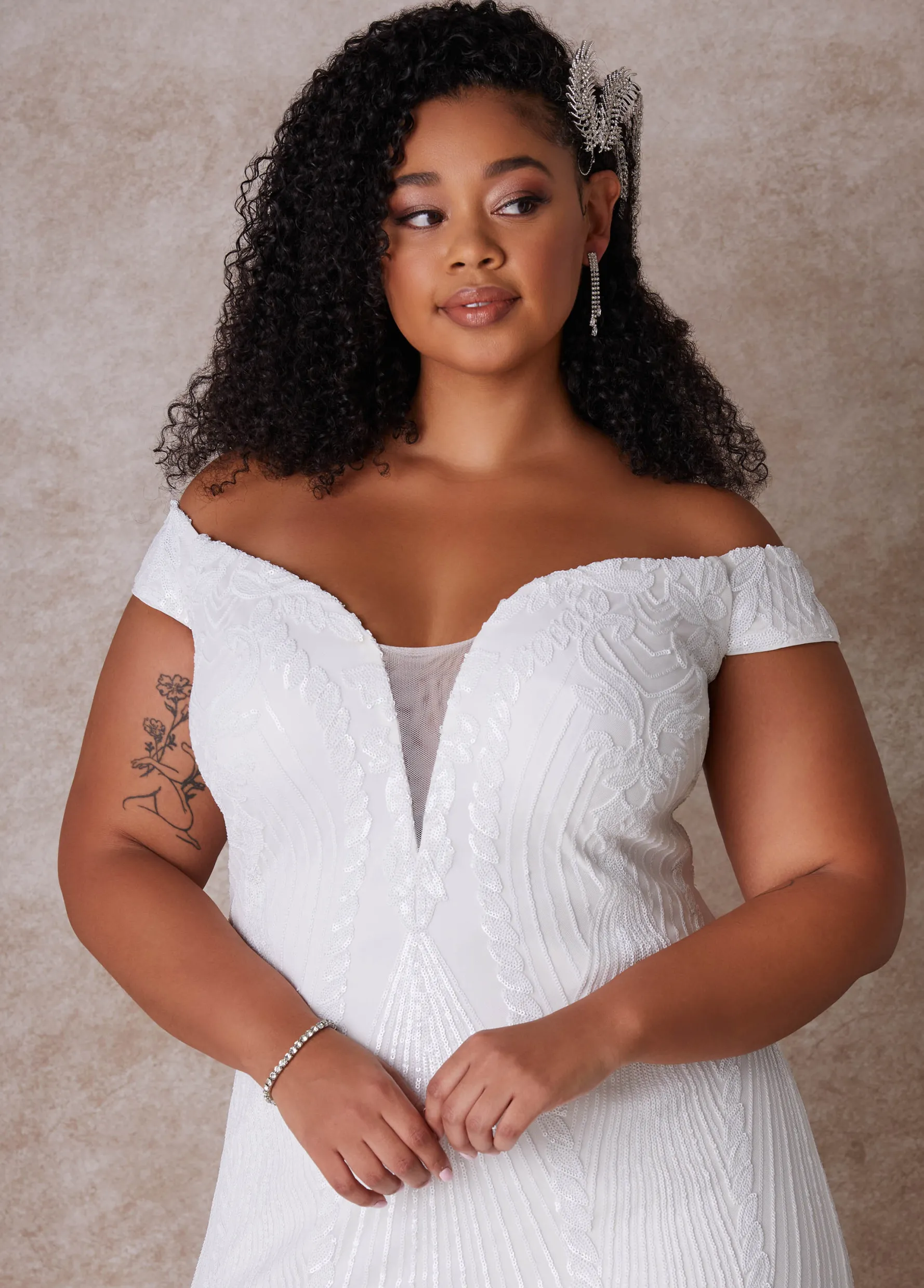 Outlet Ashley Stewart The Brynn Wedding Gown Egret