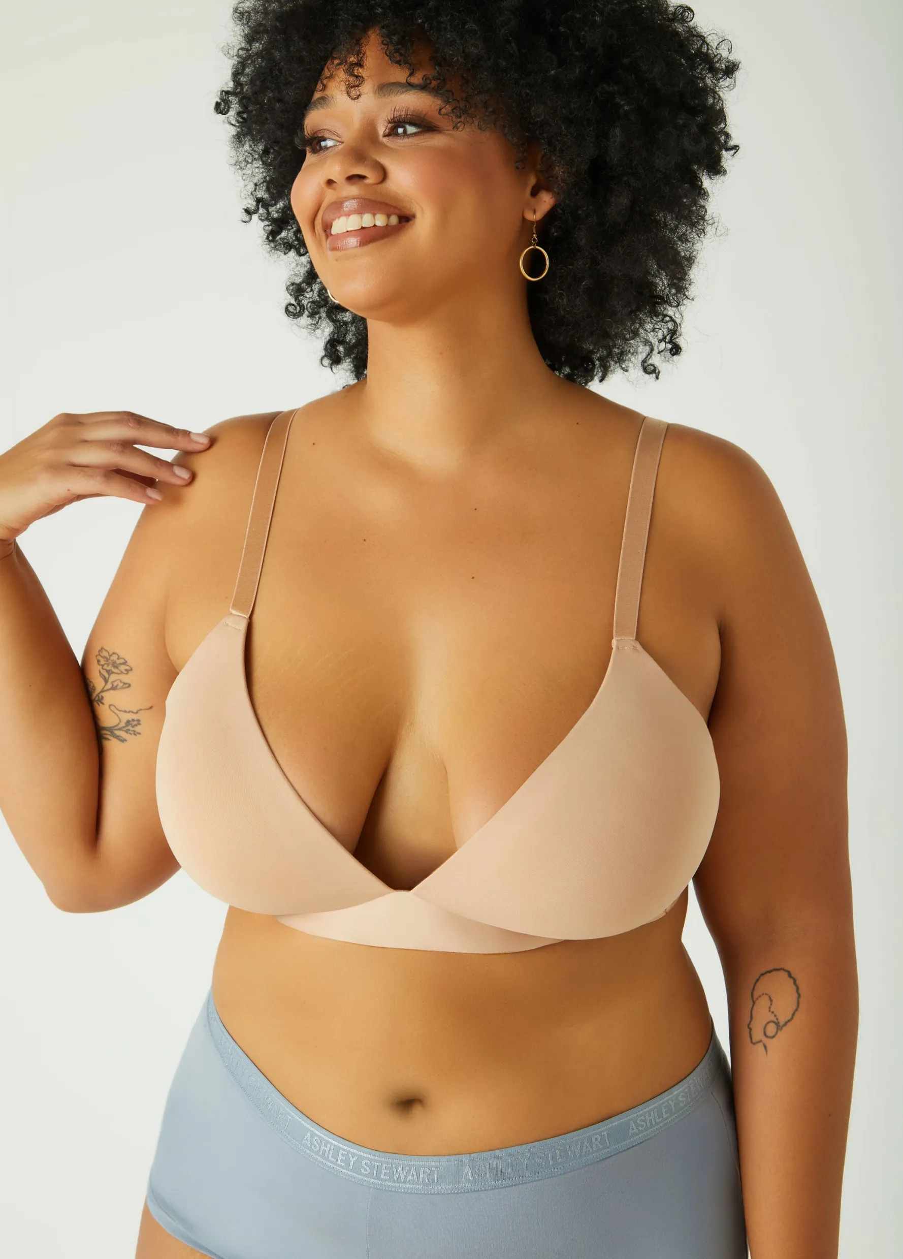 New Ashley Stewart YMI 3 Pack Wireless Bras Navy